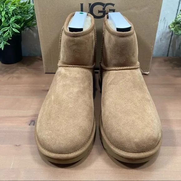 UGG Classic Mini II Genuine Shearling Lined Boots Size 6