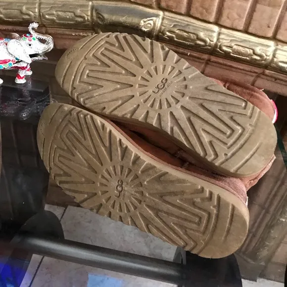 UGG classic shorts boots