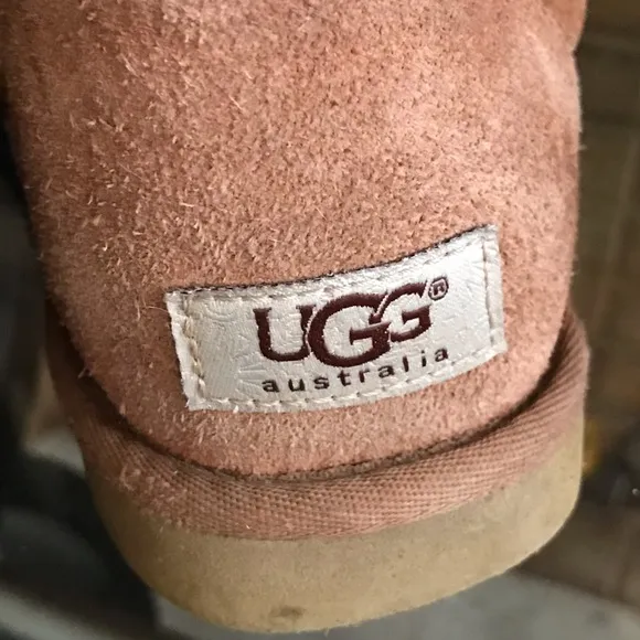 UGG classic shorts boots