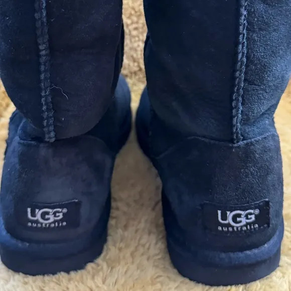 Ugg Classic Tall Black Boots Women’s Size 7
