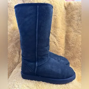 Ugg Classic Tall Black Boots Women’s Size 7