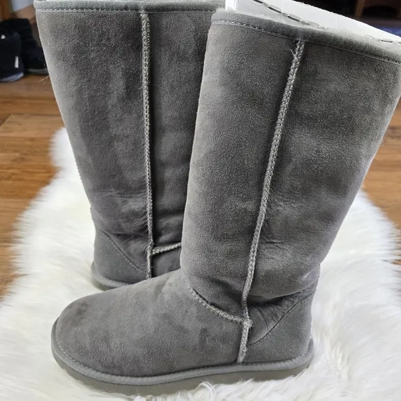 UGG Classic Tall Gray Boots Size 8