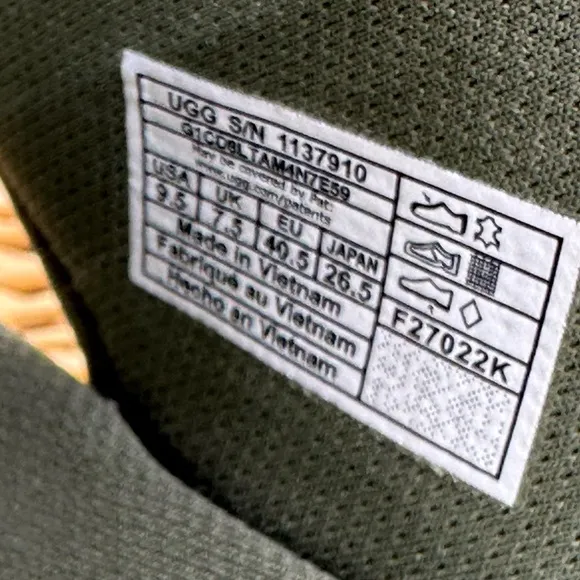 UGG Goldenstar platform Cross Slide Sandal 9.5/40.5 EU Olive Green