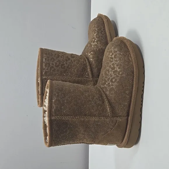 UGG Kids Classic Glitter Leopard Boots