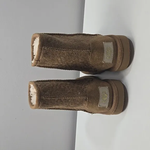 UGG Kids Classic Glitter Leopard Boots
