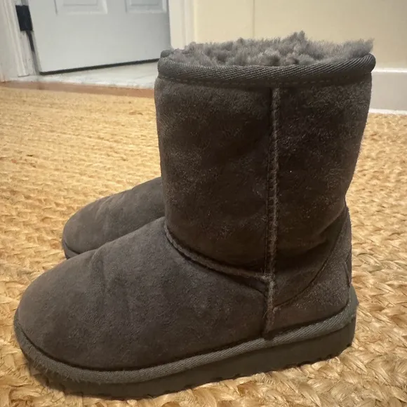 UGG Kids Classic Gray Boots 12 Good Used Condition