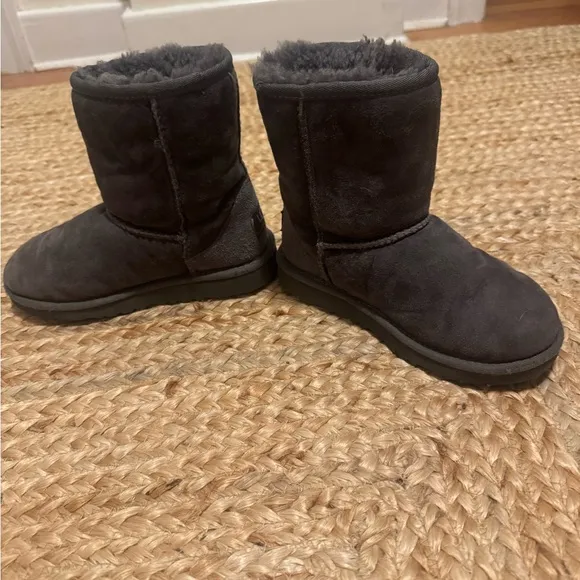 UGG Kids Classic Gray Boots 12 Good Used Condition