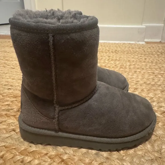 UGG Kids Classic Gray Boots 12 Good Used Condition