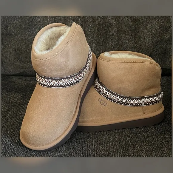 UGG Kids Classic Mini Crescent Toddler Girl Boots Chestnut Color Size- 12