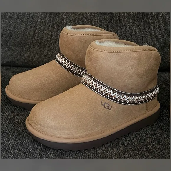 UGG Kids Classic Mini Crescent Toddler Girl Boots Chestnut Color Size- 12