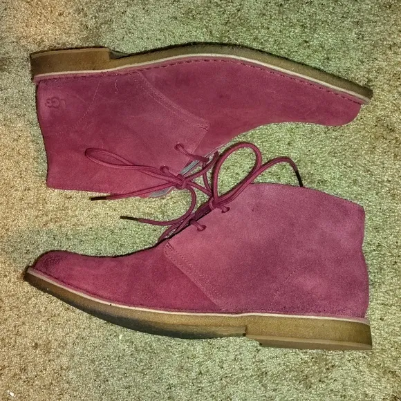 UGG Men's Cranberry Red Suede Brunch Boots sz 11.5