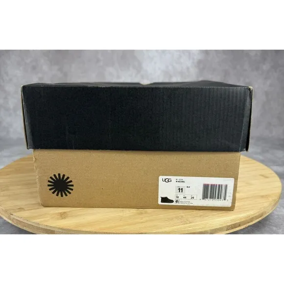 UGG Men's Neumel Black Suede Boots Chukka Size 11 With A Beat-Up Box