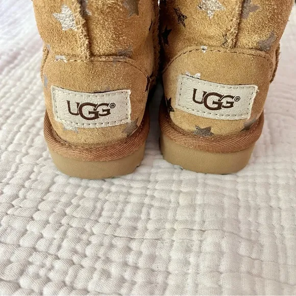 UGG | NWT Tan Classic UGGPure Metallic Star Boots