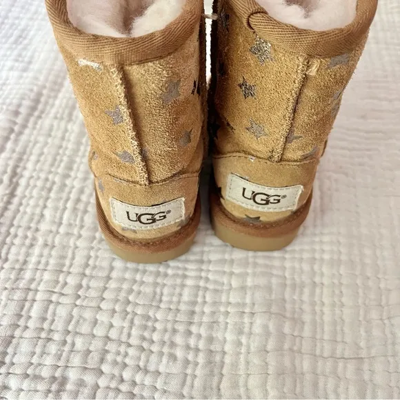 UGG | NWT Tan Classic UGGPure Metallic Star Boots