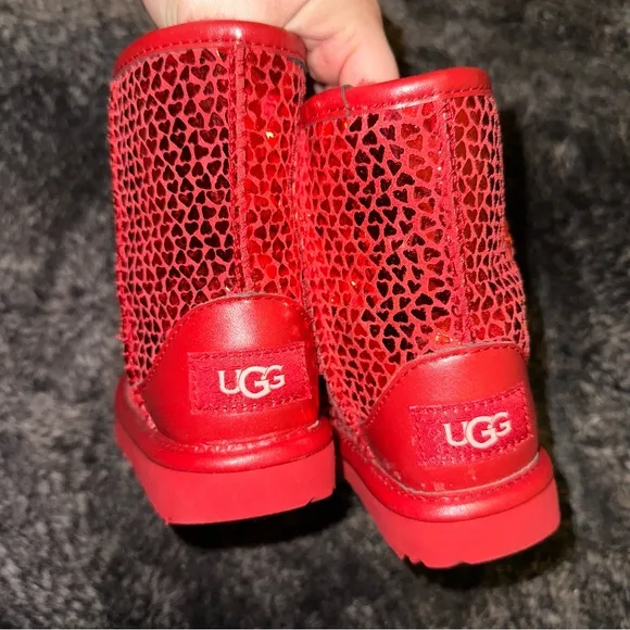 UGG Red Classic 2 Gel Hearts Boot Youth Sz 6 Girly Winter Valentines Indie Sweet