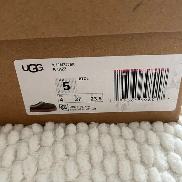 UGG Tazz Slipper Burnt Olive Green Kids Shoes Size 5Y