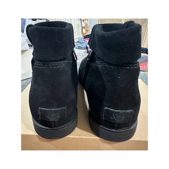 Ugg Women's Josephine Cuff Black Boots Size 8 NWOT Suede Upper Side Zipper