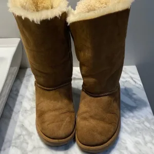 UGGs with ribbons
