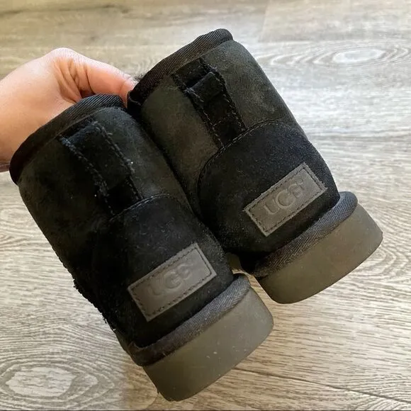 UGG Women's Black Classic Mini II Boots Size 6