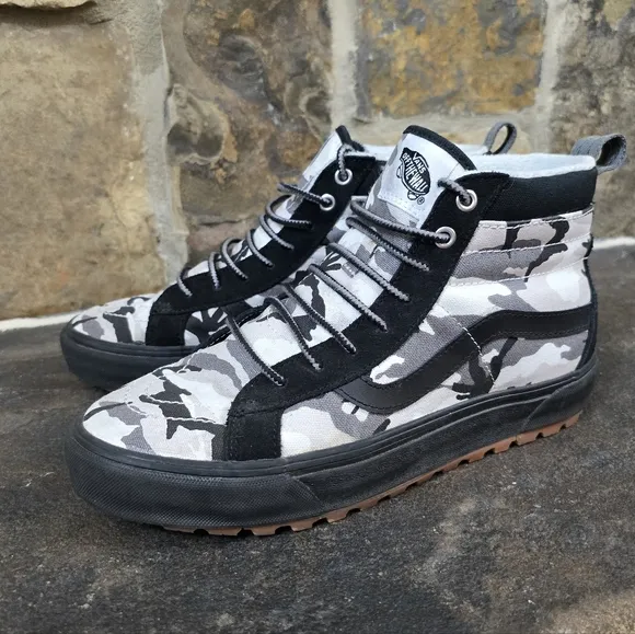 Vans 9.5 Customs Sk8 Hi MTE 1 Camo High Tops Shoes