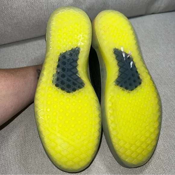 Vans Ave Black Sulphur Yellow Ultimate Waffle Skate Shoes Men's Size 8