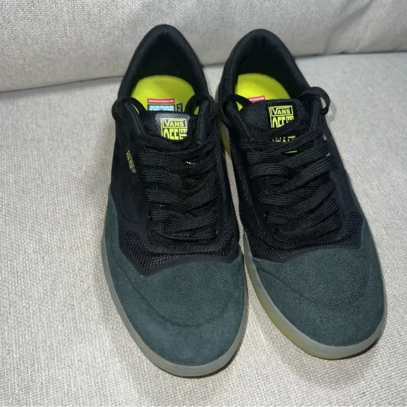 Vans Ave Black Sulphur Yellow Ultimate Waffle Skate Shoes Men's Size 8