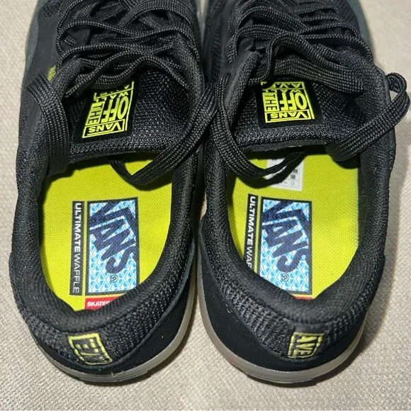 Vans Ave Black Sulphur Yellow Ultimate Waffle Skate Shoes Men's Size 8