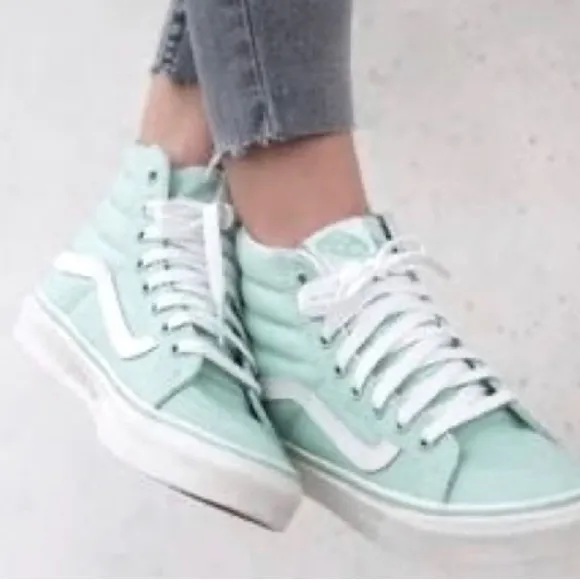 Vans hi tops sneakers SK 8 Vans pale green new Vans lace up hi top’s women’s 7.5