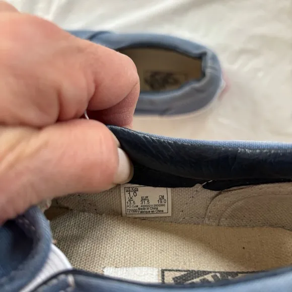 Vans Kids Classic Slip-On Shoes - Navy/White SZ 1 NWOT