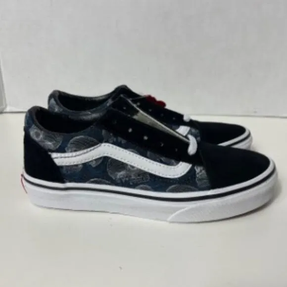 Vans Kids Old Skool Wireframe Skulls Skate Shoe Black/True White Size 2.5K NEW