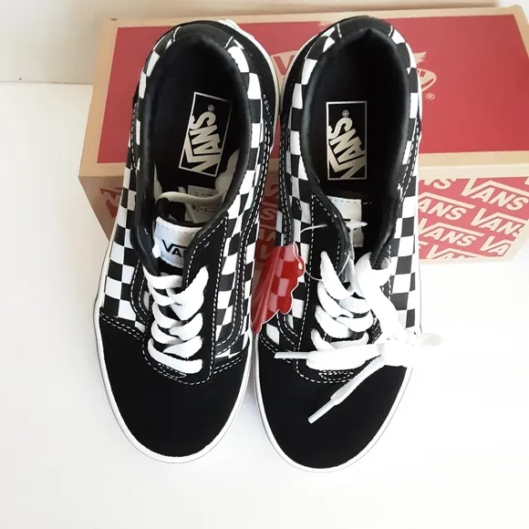 Vans Kids' Pre-School/Grade School Ward Checkered Skate Shoes SIZE 3 NWB