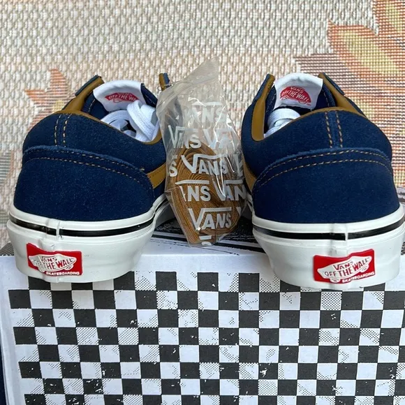 Vans Men’s Skate Old Skool (Reynolds) Navy/Golden BrownVN0A5FCB9CVSneakers G