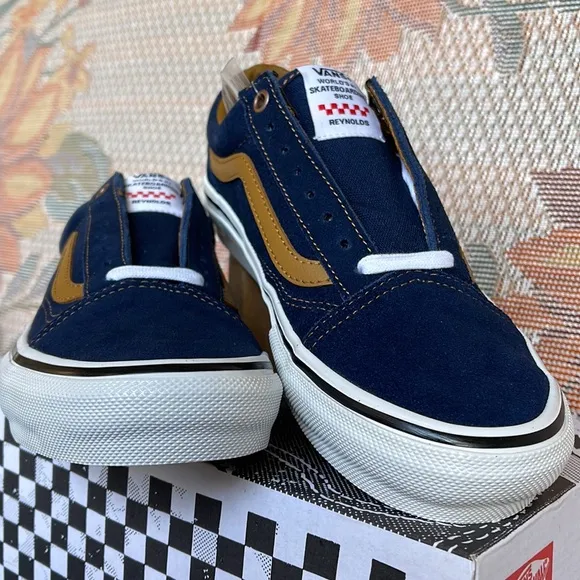 Vans Men’s Skate Old Skool (Reynolds) Navy/Golden BrownVN0A5FCB9CVSneakers G