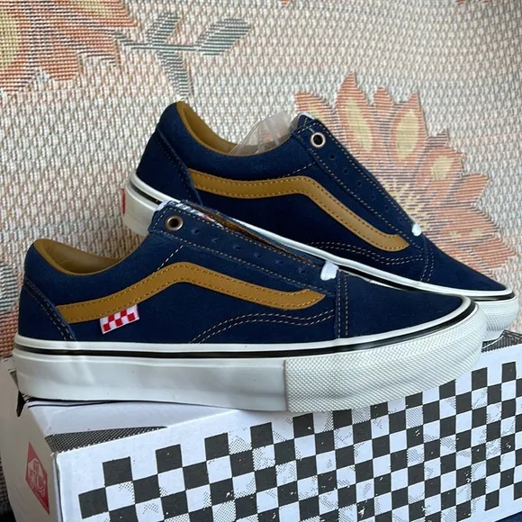 Vans Men’s Skate Old Skool (Reynolds) Navy/Golden BrownVN0A5FCB9CVSneakers G