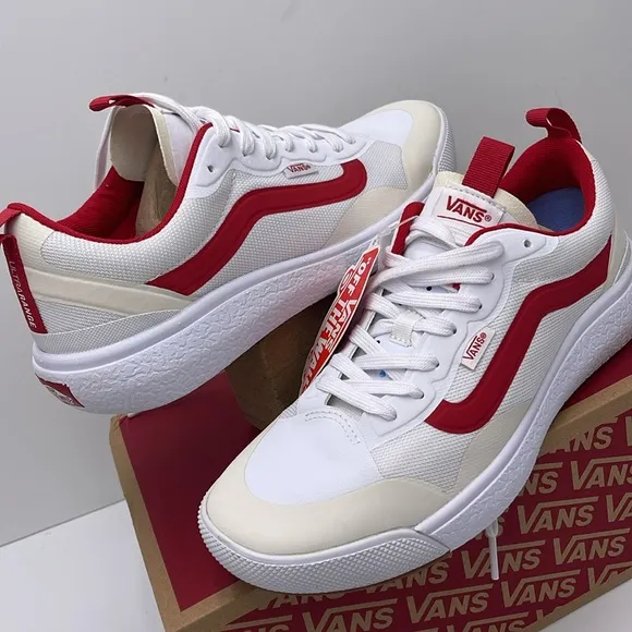 Vans Men’s White and Red Sneakers Ultrarange ExoTrue White/RedVN0A4U1KBJT