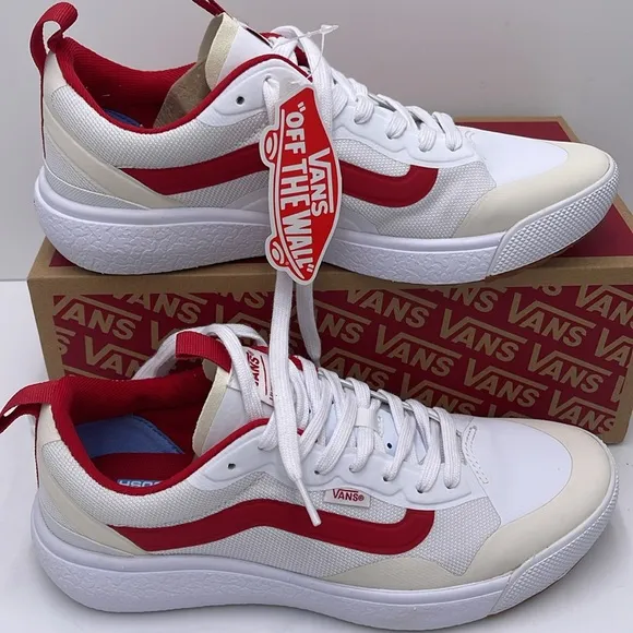 Vans Men’s White and Red Sneakers Ultrarange ExoTrue White/RedVN0A4U1KBJT