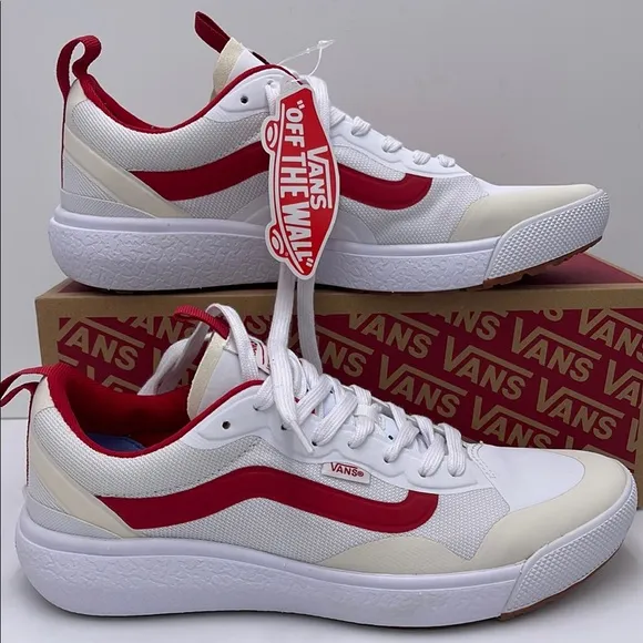 Vans Men’s White and Red Sneakers Ultrarange ExoTrue White/RedVN0A4U1KBJT