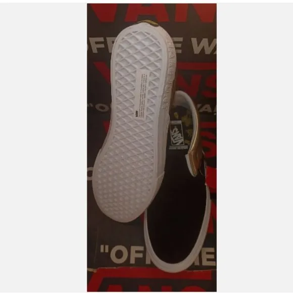 VANS Shake Junt Slip On Pro Shoes Black / Gold Men's 11.5 VN0A347V13L