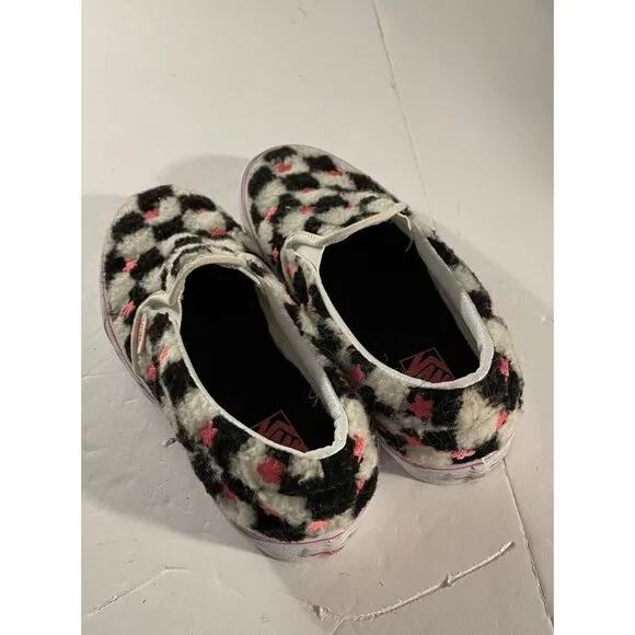 Vans Shoes Sherpa Checked Faux Fur Skate Black/White/Pink Flowers Juniors Sz 4.5