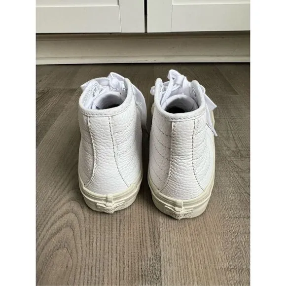 Vans Men’s 5.5 White Leather Hi Top Skate Shoes Sneakers Lace Up NWOT