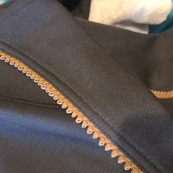 Vertigo Paris Black Fitted Blazer