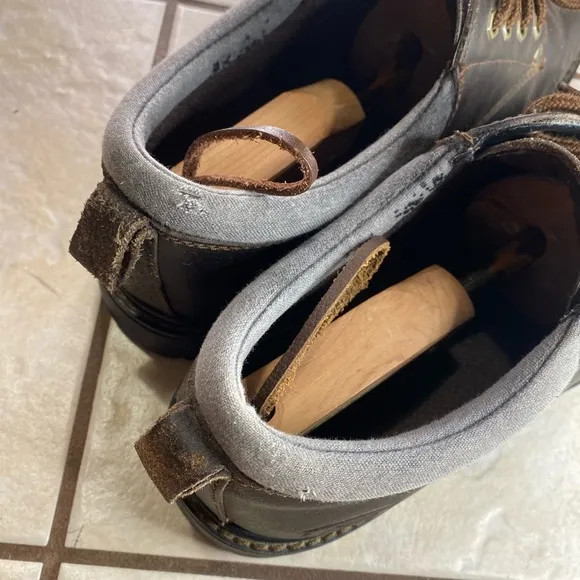 Vintage Y2K Skechers Mens leather shoes