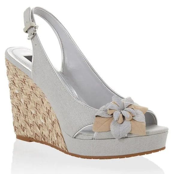 White House Black Market Samira Wedge Sandals Sz 9 NWB
