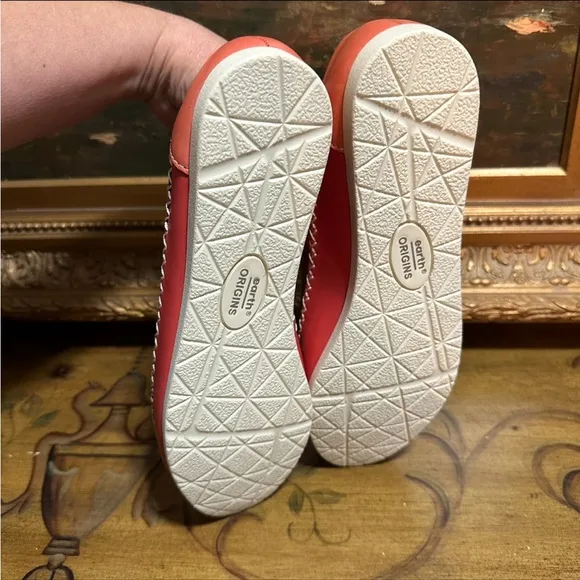 WOMEN'S EARTH ORIGINS LIZZY SLIP-ON SHOES Boat Shoes Slip On Size 9.5 W NEW