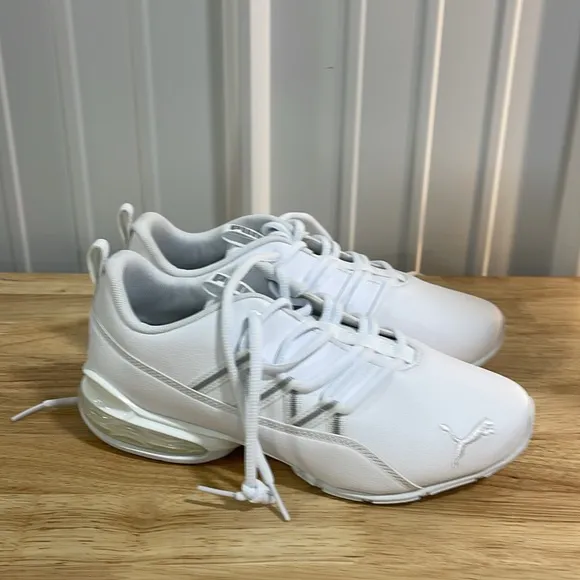 Womens Puma Shoes White on White Size 7.5