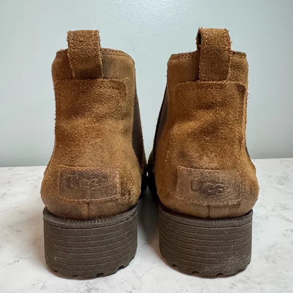 Women's UGG Brown Suede Chelsea Bonham II Boots Size 8 Sheepskin Lined