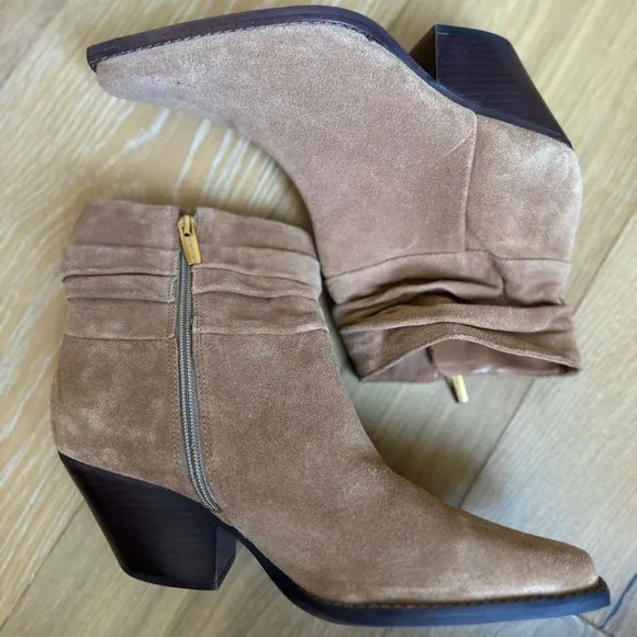 Women’s Vince Camuto Nerlinji Suede Boots