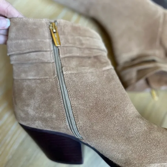 Women’s Vince Camuto Nerlinji Suede Boots