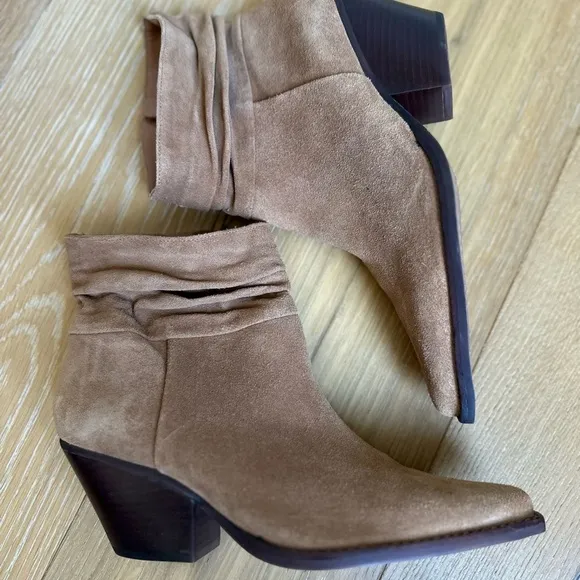Women’s Vince Camuto Nerlinji Suede Boots