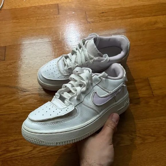 Womens White Velcro Nike Air Force Ones Low Tops